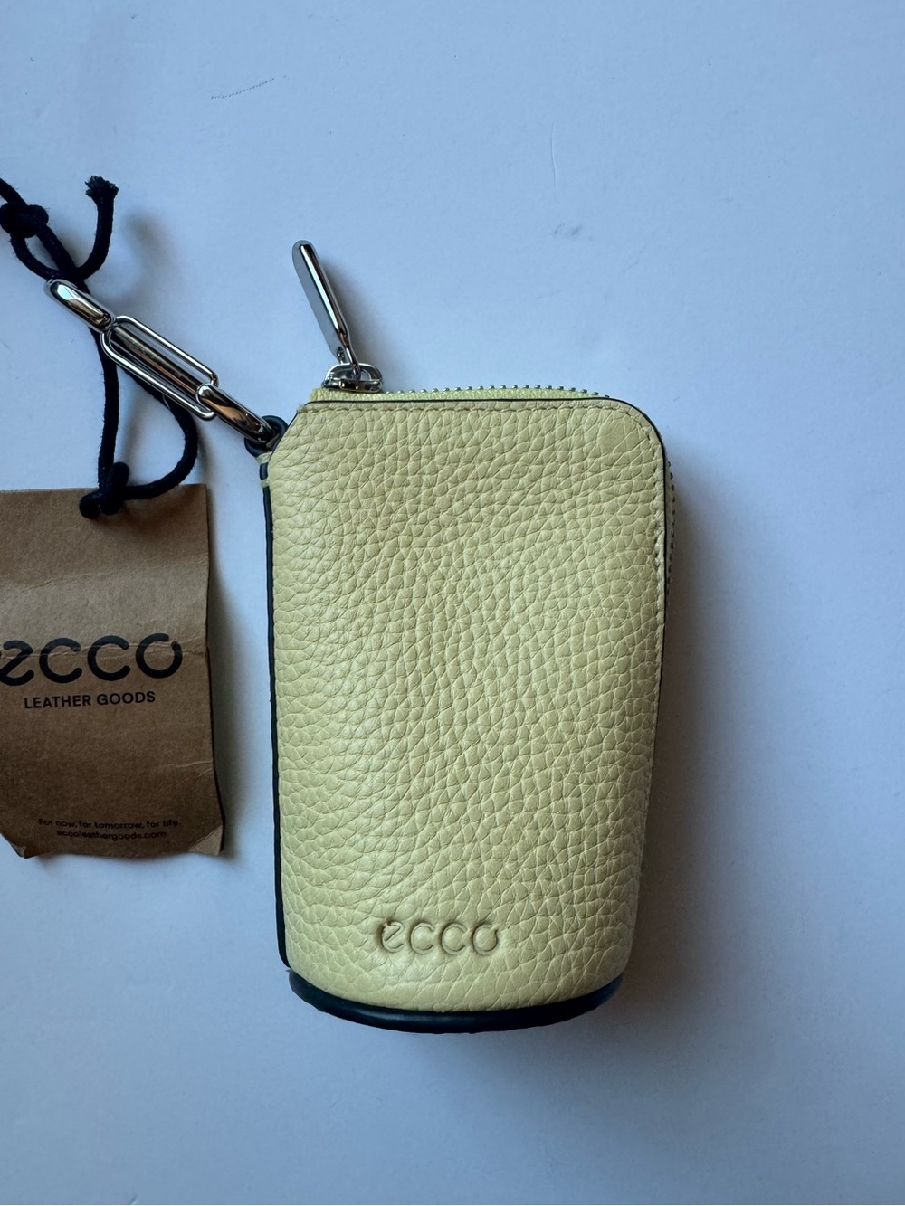 NEW Ecco Textured Key Pouch